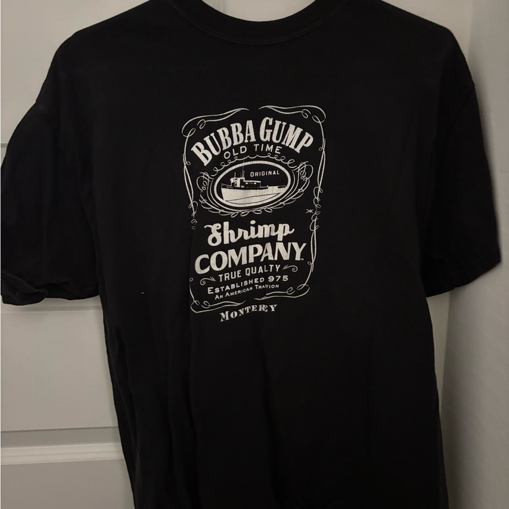 Black bubba Gump T-shirt